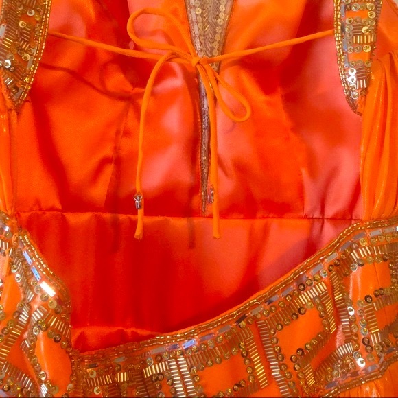 formal gown - Picture 3 of 4